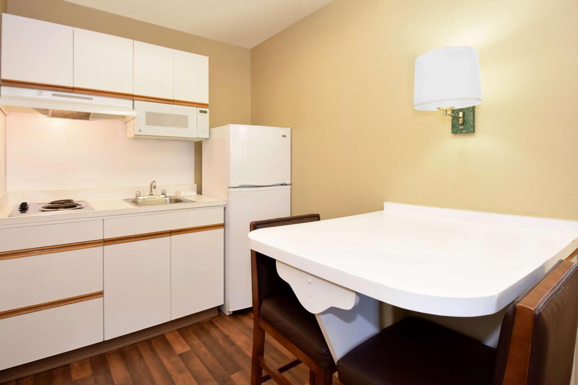 Extended Stay America Select Suites - Durham - University - Ivy Creek Blvd Eksteriør bilde