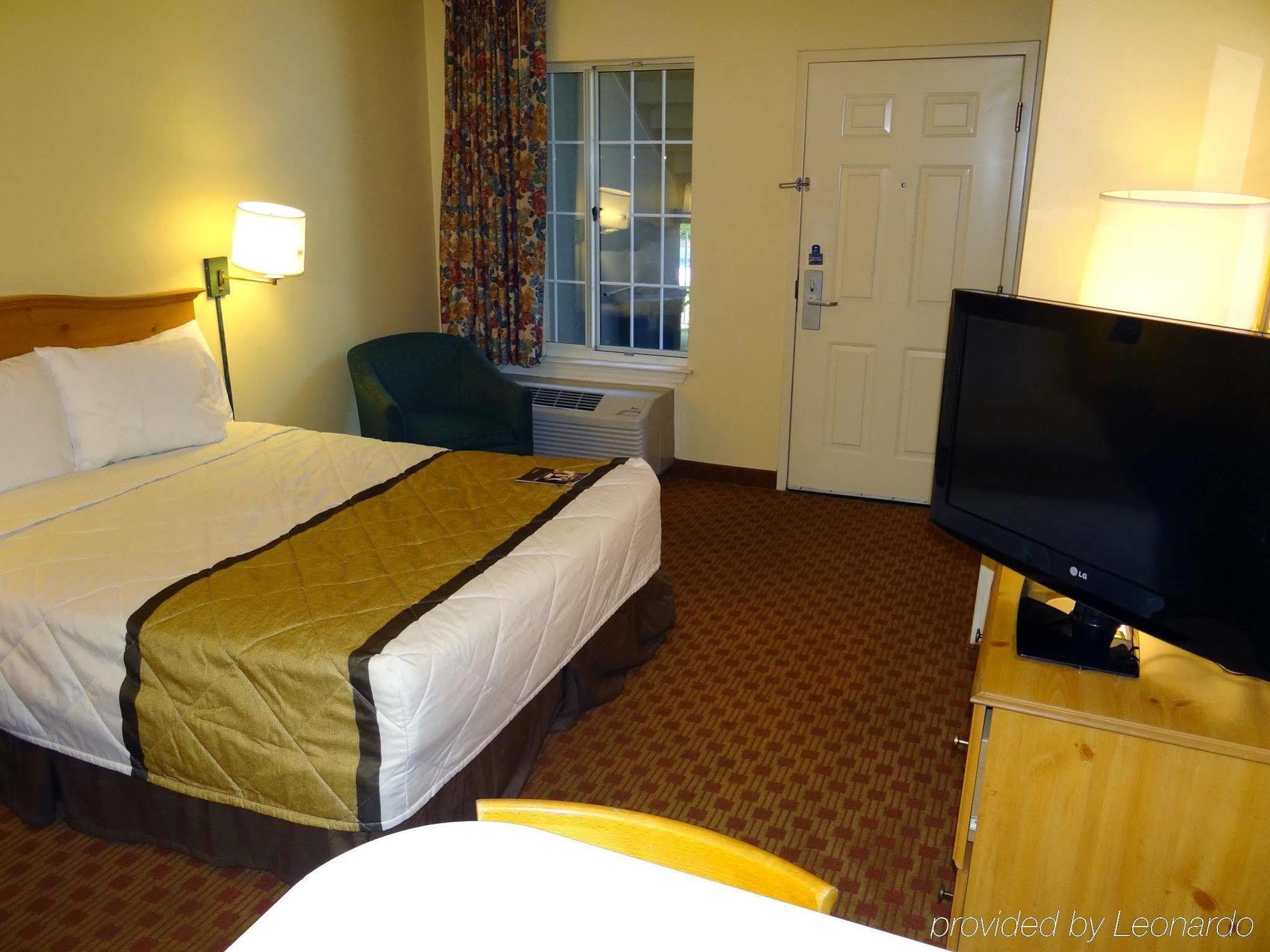 Extended Stay America Select Suites - Durham - University - Ivy Creek Blvd Eksteriør bilde